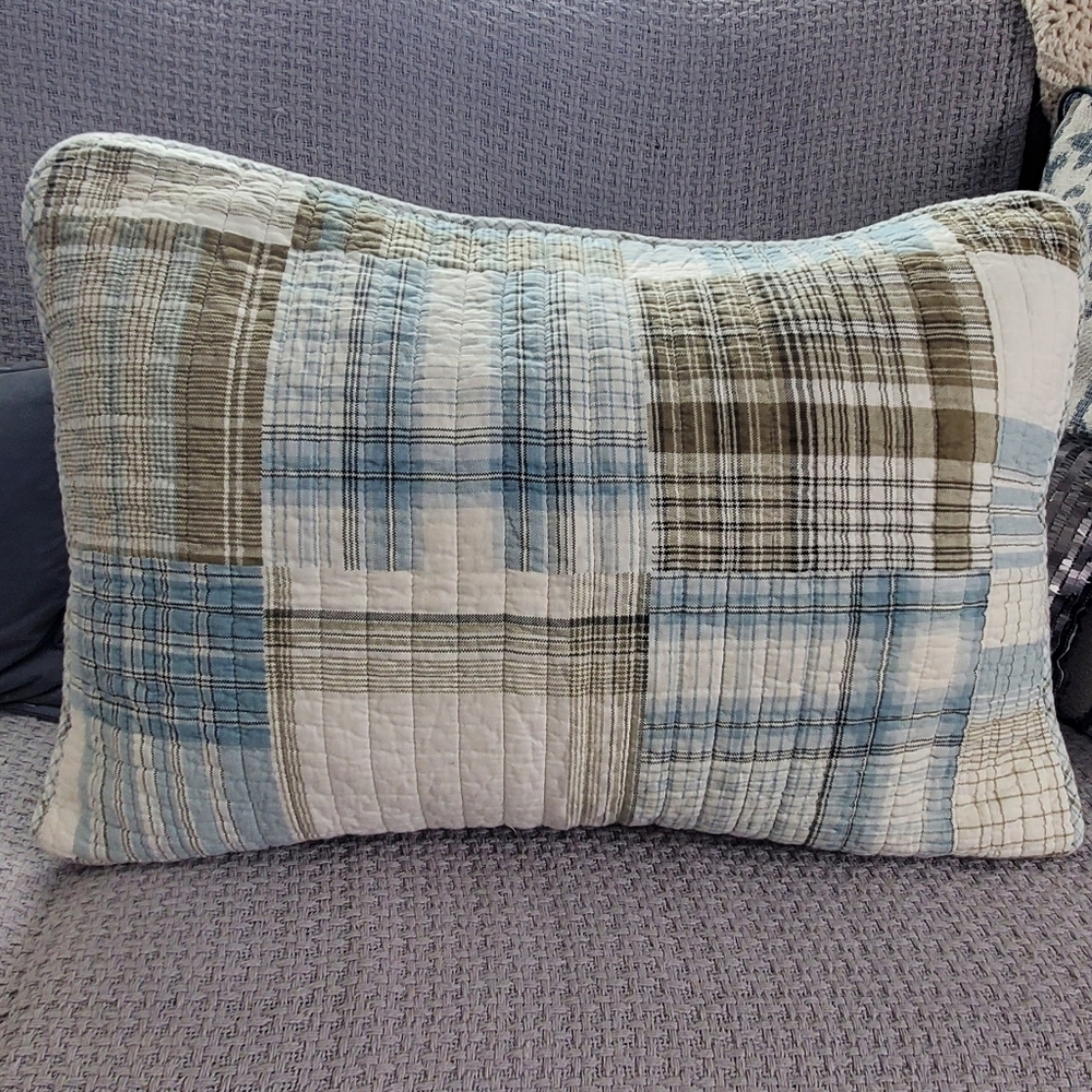 Nautica 2 Quilted Plaid Blue Brown White Shams. Standard.
